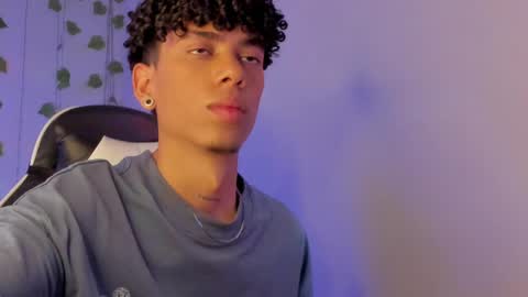 Snapshot of tyler_garcia_ chatting on 18, 2, 2025 Tyler Garcia online show from 18, 2, 2025