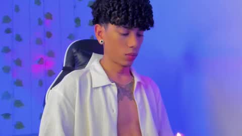 Snapshot of tyler_garcia_ chatting on 19, 2, 2025 Tyler Garcia online show from 19, 2, 2025