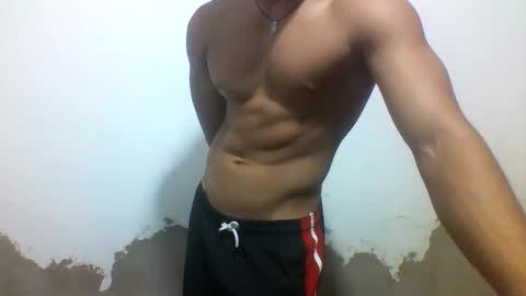 Snapshot of tyler_gold823 chatting on 15, 2, 2025 Tyler online show from 15, 2, 2025