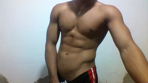 Snapshot of tyler_gold823 chatting on 18, 2, 2025 Tyler online show from 18, 2, 2025