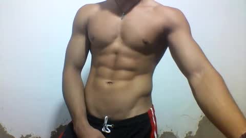 Snapshot of tyler_gold823 chatting on 5, 3, 2025 Tyler online show from 5, 3, 2025