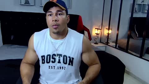 tyler_hank1 online show from 30, 1, 2025