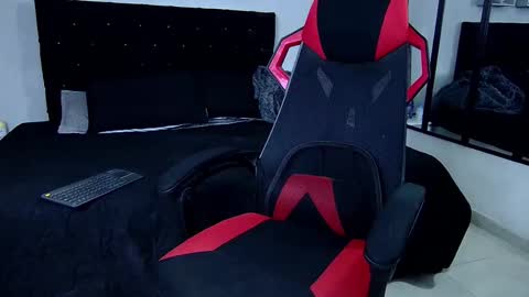 tyler_hank1 online show from 11, 2, 2025