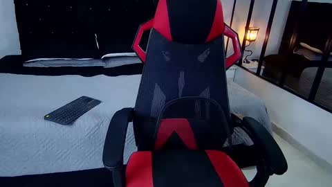 tyler_hank1 online show from 8, 3, 2025