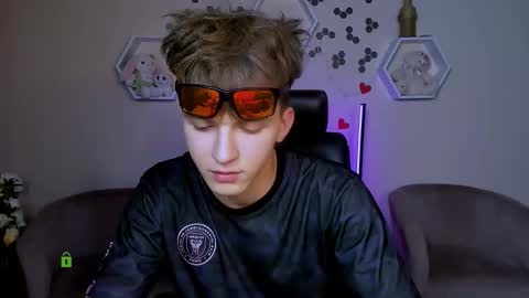 Snapshot of tyler_sparks_ chatting on 18, 9, 2025 tyler_sparks_ online show from 18, 9, 2025