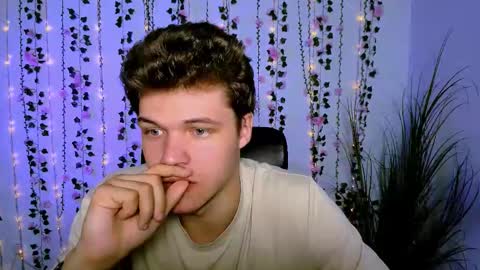 Snapshot of tyler_sparks_ chatting on 21, 9, 2025 tyler_sparks_ online show from 21, 9, 2025