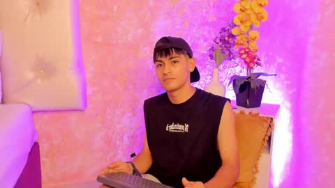 Snapshot of tylercruz__ chatting on 18, 4, 2026 Tyler online show from 18, 4, 2026