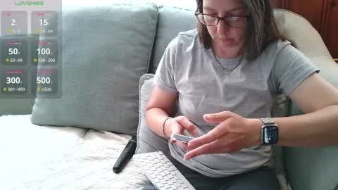 Snapshot of tylersands chatting on 10, 6, 2026 Tyler Sands online show from 10, 6, 2026
