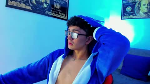   online show from 24, 1, 2025