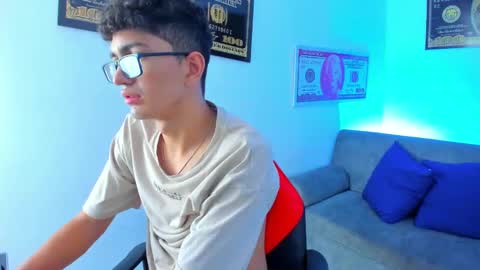   online show from 25, 1, 2025