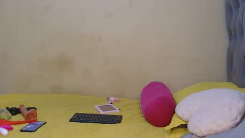 tynniee online show from 9, 2, 2026