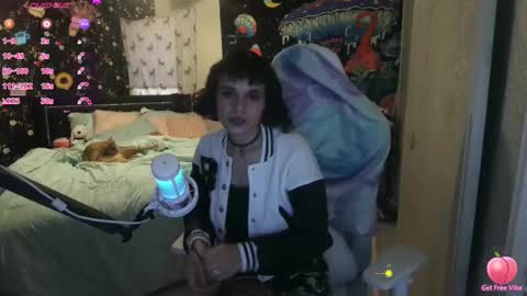 Snapshot of tyra_liana chatting on 2, 3, 2025 Tyra Liana online show from 2, 3, 2025