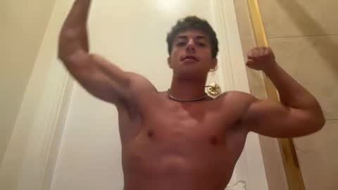 Snapshot of tyy0ung chatting on 8, 5, 2026 tyy0ung online show from 8, 5, 2026