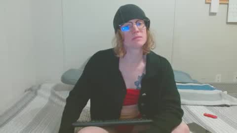 Snapshot of tyyyler93 chatting on 19, 2, 2025 TylerAlternative online show from 19, 2, 2025