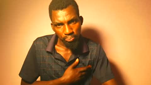 Snapshot of uae_love chatting on 25, 6, 2026 uae_love online show from 25, 6, 2026