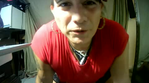 Snapshot of uandme_baby chatting on 8, 7, 2026 Azelia B online show from 8, 7, 2026