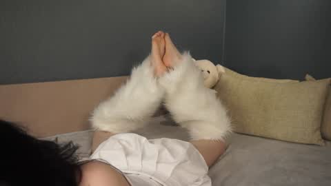Lili online show from 1, 2, 2025