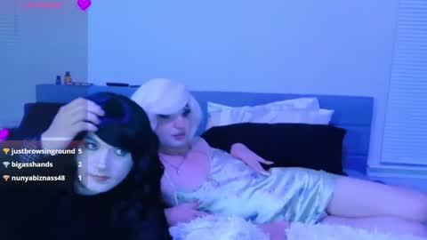 Snapshot of uhhh_lexi chatting on 30, 11, 2025 Lexi online show from 30, 11, 2025