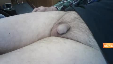 Hairy UK guy online show from 14, 1, 2025