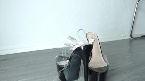 Snapshot of ukk_bit chatting on 5, 3, 2025 Megan online show from 5, 3, 2025