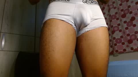 Snapshot of ulisess15 chatting on 8, 1, 2025 Felipe model independent online show from 8, 1, 2025