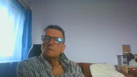 ulmeni4 online show from 11, 11, 2025