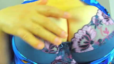 umnizza7777 online show from 27, 10, 2025