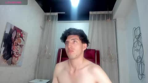 Snapshot of un_slutty chatting on 17, 2, 2025 Un Slutty online show from 17, 2, 2025