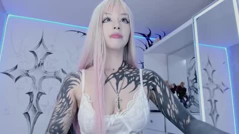Snapshot of unachimbaherida chatting on 15, 2, 2025 Elle Danielle online show from 15, 2, 2025