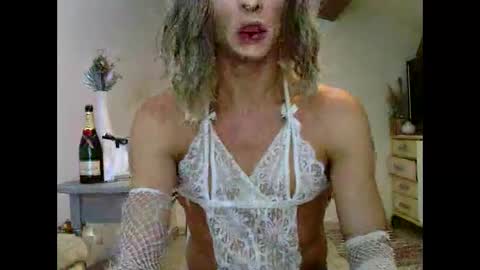 Snapshot of unadiosa chatting on 19, 9, 2025 unadiosa online show from 19, 9, 2025