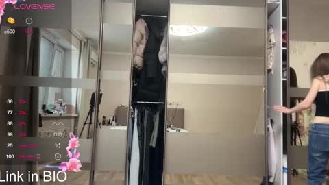 unarks online show from 17, 3, 2026