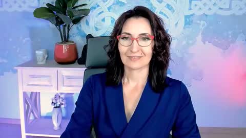 UnaTera online show from 10, 10, 2025