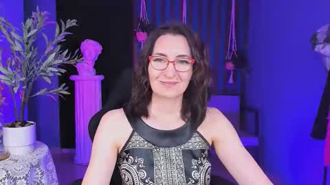 UnaTera online show from 9, 11, 2025