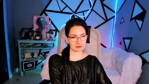 UnaTera online show from 30, 4, 2026