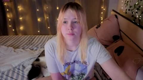 Snapshot of unburntkatniss chatting on 13, 4, 2026 unburntkatniss online show from 13, 4, 2026