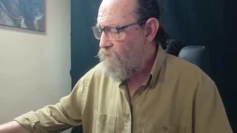 Uncle Hottie online show from 13, 4, 2026