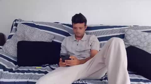 uncut_dick123455 online show from 27, 4, 2026