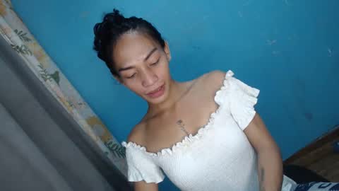 Snapshot of uncut_queen chatting on 11, 10, 2025 LOVELY JANE online show from 11, 10, 2025