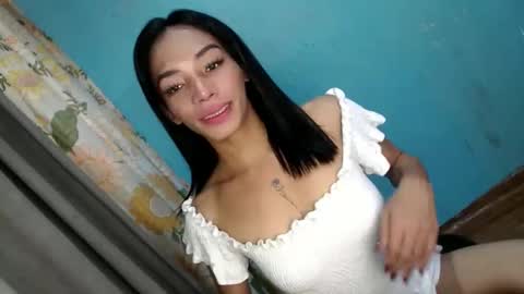 Snapshot of uncut_queen chatting on 24, 10, 2025 LOVELY JANE online show from 24, 10, 2025