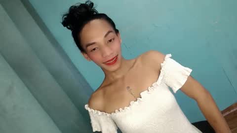 Snapshot of uncut_queen chatting on 10, 11, 2025 LOVELY JANE online show from 10, 11, 2025