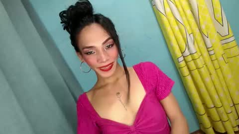 Snapshot of uncut_queen chatting on 19, 11, 2025 LOVELY JANE online show from 19, 11, 2025