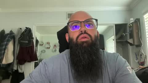 uncutbeard129840 online show from 5, 2, 2026