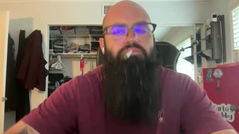 Snapshot of uncutbeard129840 chatting on 27, 5, 2026 uncutbeard129840 online show from 27, 5, 2026