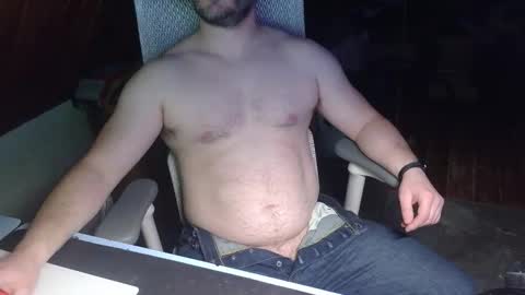 Under the desk online show from 25, 3, 2026