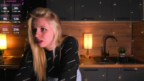 Im online every day 1700 GMT-4 online show from 7, 2, 2025