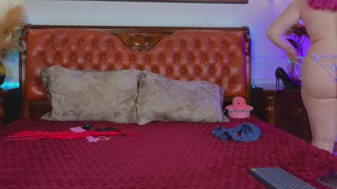 Unholy Lady online show from 31, 1, 2025