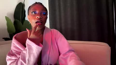 Snapshot of unholybaddie chatting on 13, 5, 2026 Unholybaddie online show from 13, 5, 2026