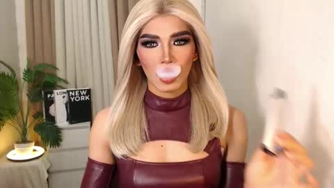 Miss Andrea online show from 24, 11, 2025