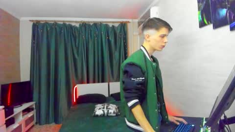 Alex online show from 6, 11, 2025