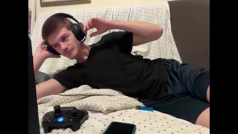 Stepbro online show from 9, 3, 2025